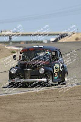 media/Sep-28-2025-24 Hours of Lemons (Sun) [[5dfe0e5f6e]]/12pm (Outside Grapevine)/